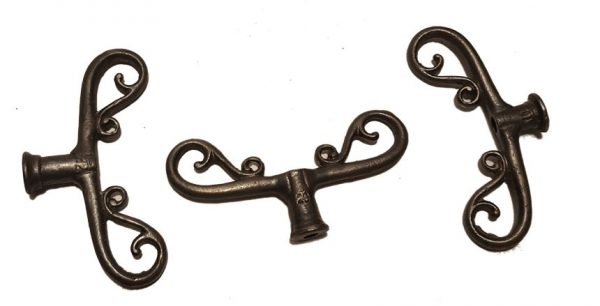 Griff Eisen antik mit Schwung Vorreiber Mittelalter