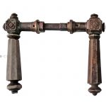 Türdrücker antik Würfel neo gotik alt Horn 17.7mm 8.5er Vk