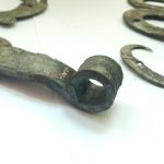 S-Bänder antik alt geschmiedet Türbänder 13er Dornloch Rollband