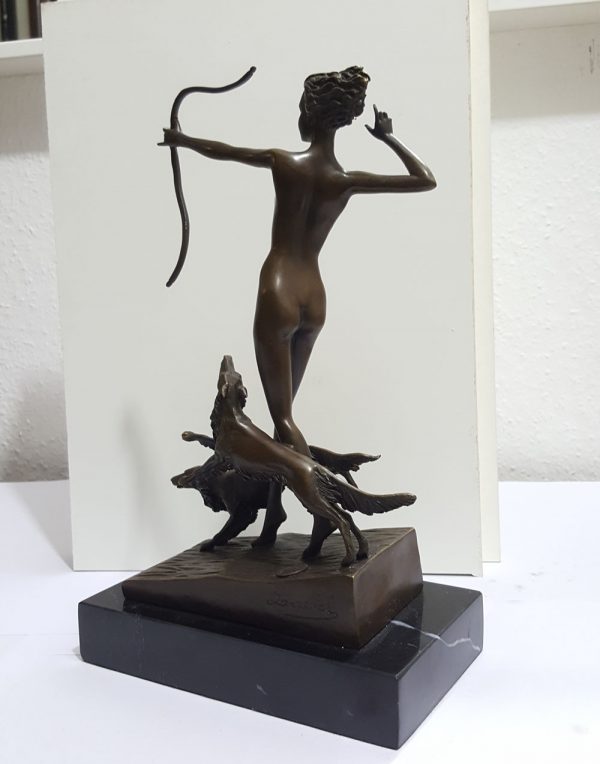 Bronzefigur Göttin Diana mit Wölfen Lorenzl Paris 29cm