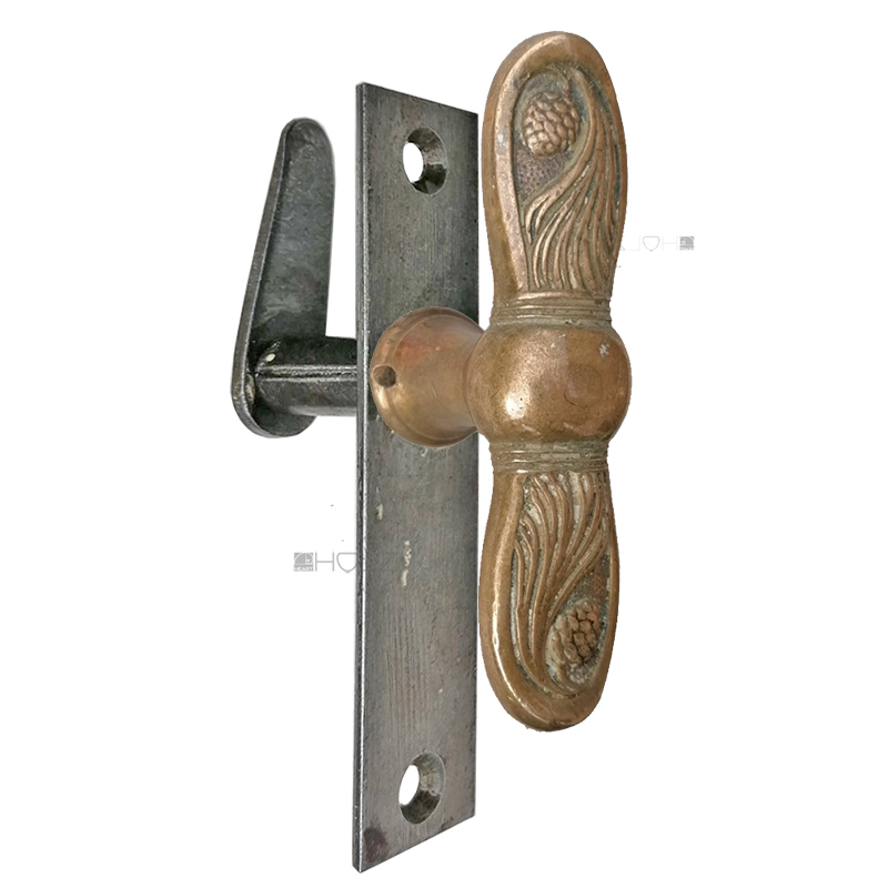 Fenster Halbgriff Jugendstil Pinie Zapfen floral alt Fenstergriff Einreiber 23mm Fenster Halbgriff Jugendstil Pinie Zapfen floral alt Fenstergriff Einreiber 23mm