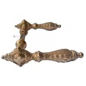 Grifflänge : ca. 130 mm Material : Messing / Holz mit Schlüssel / Drückerrosetten 8er Vierkant , der über eine Madenschraube gesichert wird