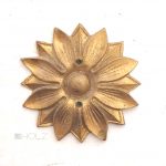 Bronze Rosette antik feuervergoldet Blüte Möbelbeschlag Applikation alt 4.8 cm