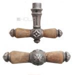 Fensterolive Eisen antik Horn alt Fenstergriff Raute Kreuzolive