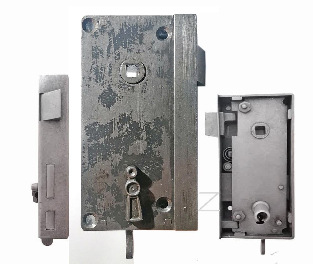 Kastenschloss antik Tür rechts hochstehend alt Türdrücker 46/9/84