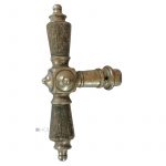 Fensterolive antik Fenstergriff alt Würfel Messing vernickelt 111mm