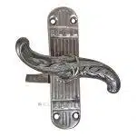 Fenster Basküle Jugendstil Fensterolive alt Avantgarde Getriebe Einreiber links