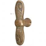 Fensterolive Jugendstil alt Pinie Zapfen Fenstergriff floral 97mm